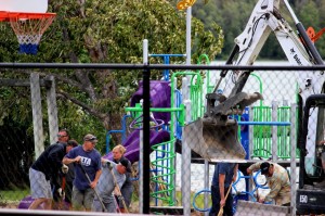 4 Playground -Workers Viewed from Parking Lot 2017 06 17 IMG 0079